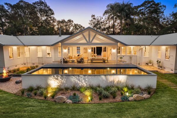 custom home building - sunshine coast custom home