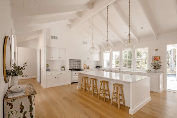 Lake Weyba - Hamptons Style Custom Build