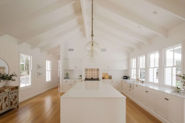 Lake Weyba - Hamptons Style Custom Build