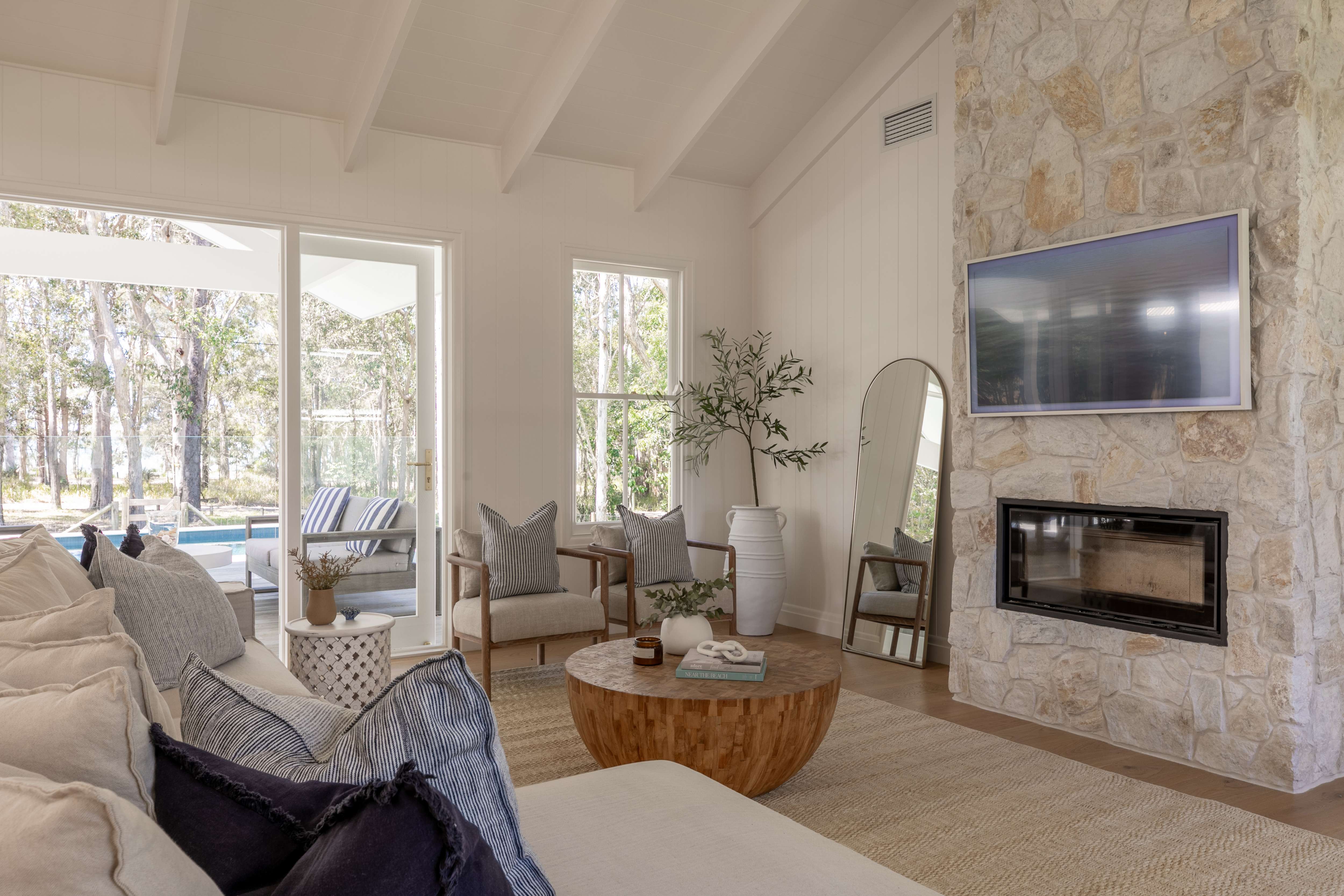 Lake Weyba - Hamptons Style Custom Build